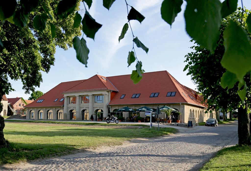 Remise & Westfluegel Schloss Stolpe Stolpe auf Usedom Exterior foto